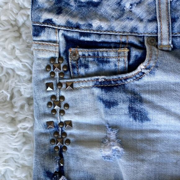 American Eagle Outfitters Distressed Embellished Tye Dye Raw Hem Shorts Sz 2 - Picture 3 of 12